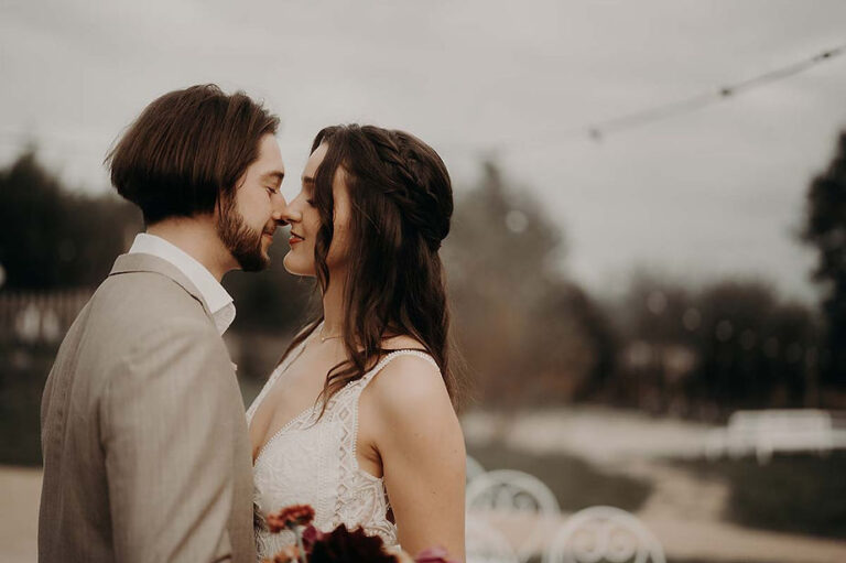 Mariage sans enfants, comment l'annoncer à vos invités sans les froisser ? + 10 idées de formulations