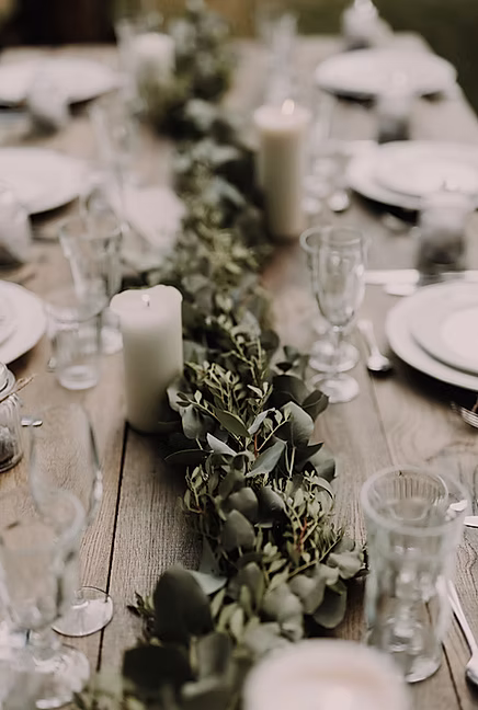 décoration table mariage eucalyptus chemin de table