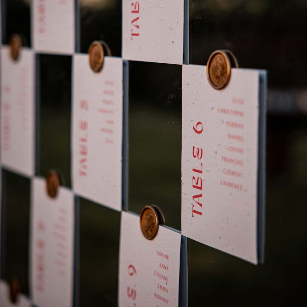 Carte plan de table mariage moderne