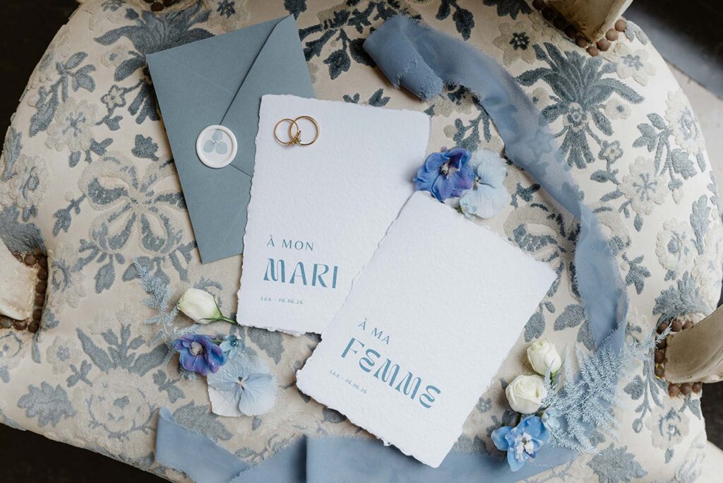 Carte voeux des mariés personnalisée en papier artisanal